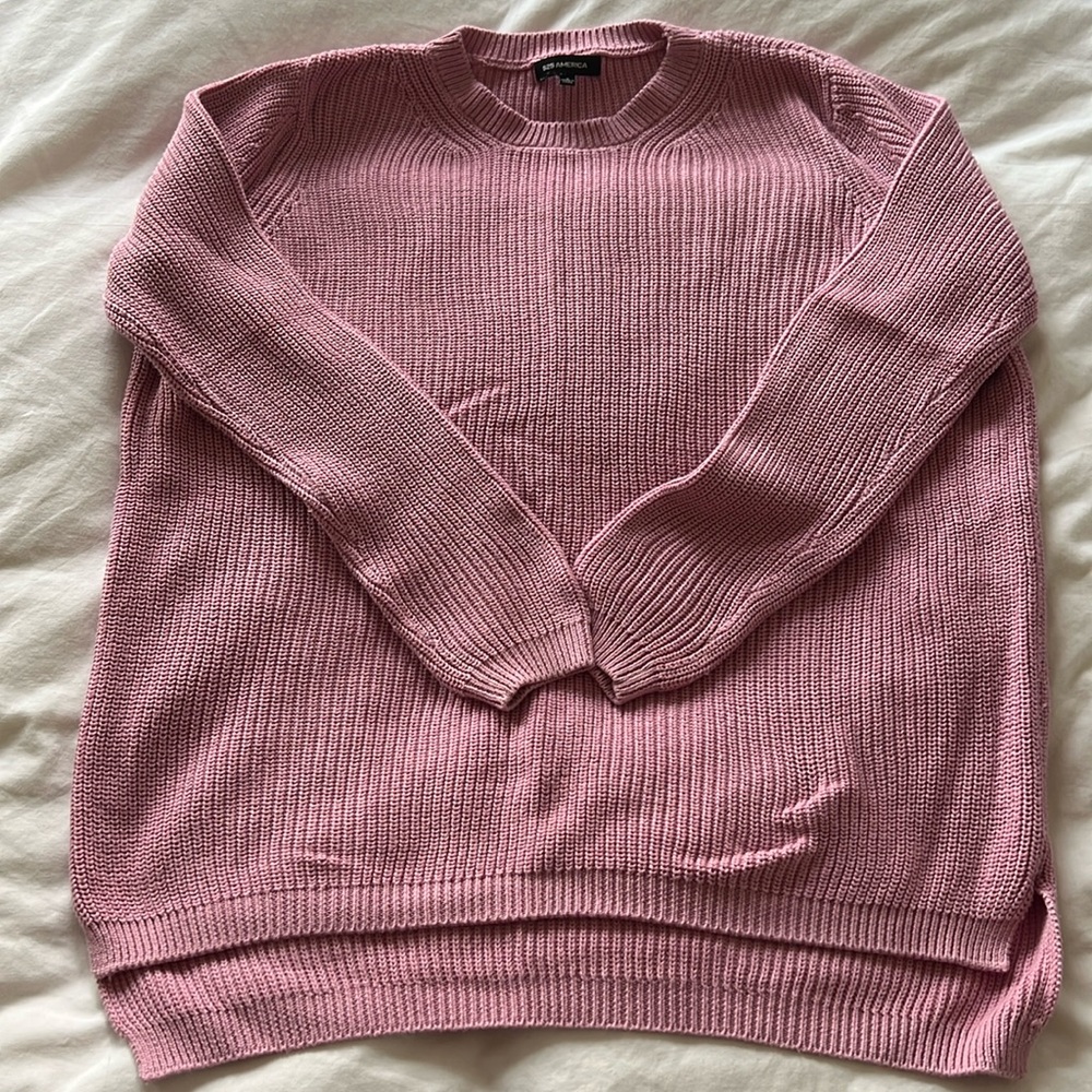525 America sweater, size small, lavender/rosy pink